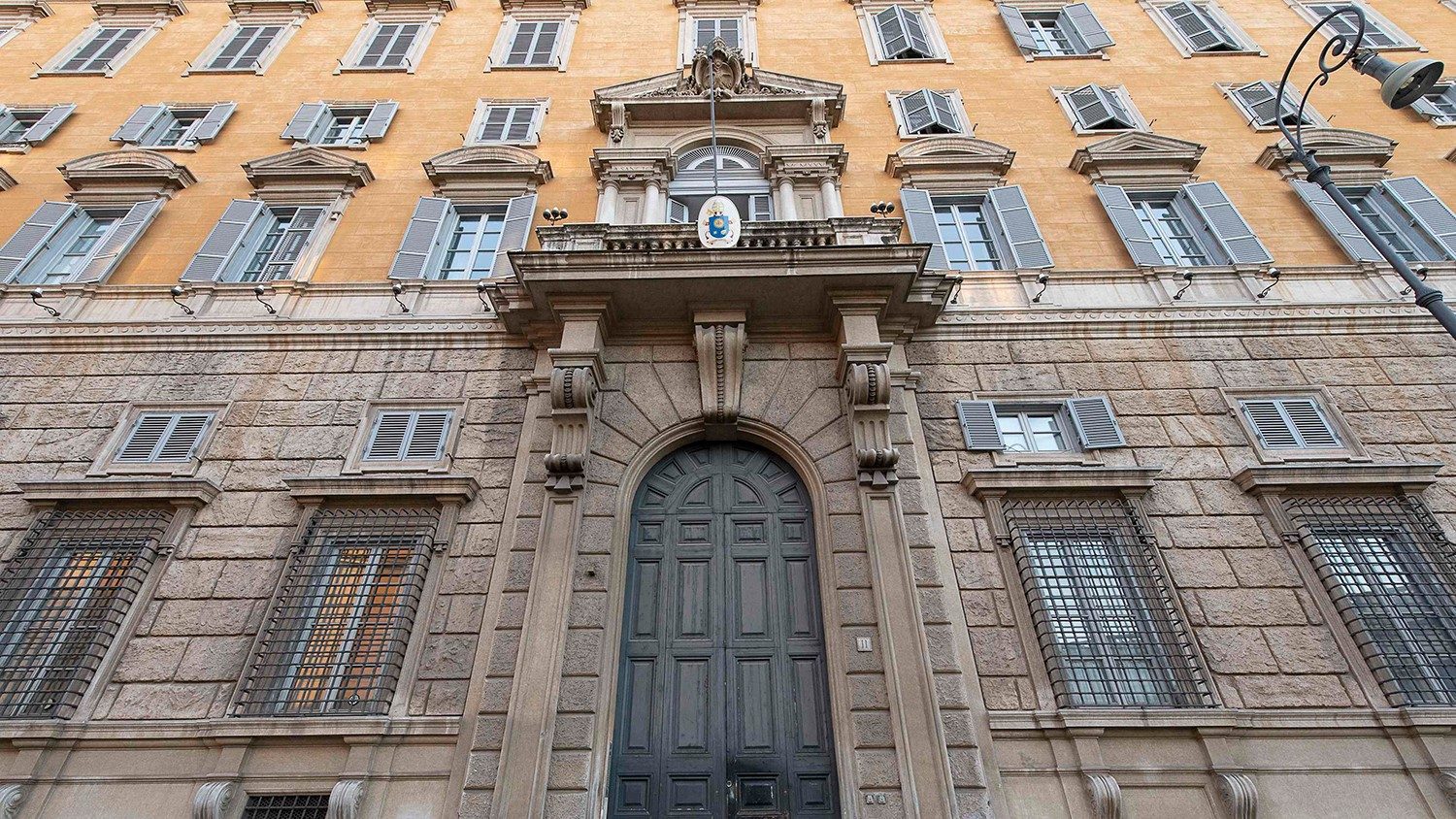 Padres e leigos lefebvrianos: o procedimento para o retorno à comunhão católica
