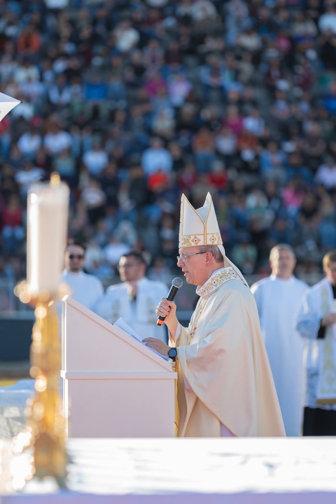 Presença de Dom José no Jubileu de Ouro da Diocese de Limeira emociona fiéis